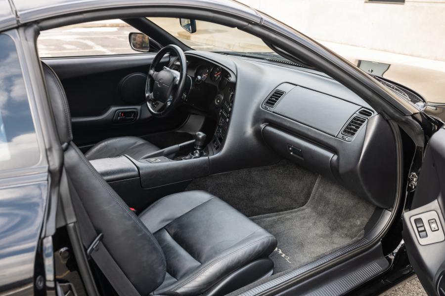 Интерьер Toyota Supra Turbo Sport Roof (JZA80) 1993 года  (фото 5 из 24)